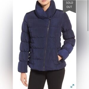KENNETH COLE Asymmetrical Collar Puffer Size XS, fits a bit bigger